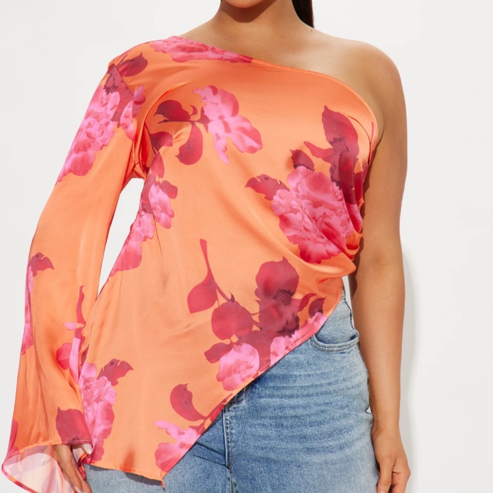 Plus Size Colorful Floral Top